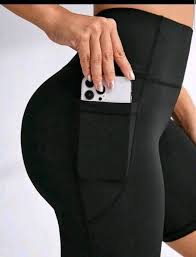 BIKER LEVANTA COLA CON BOLSILLO