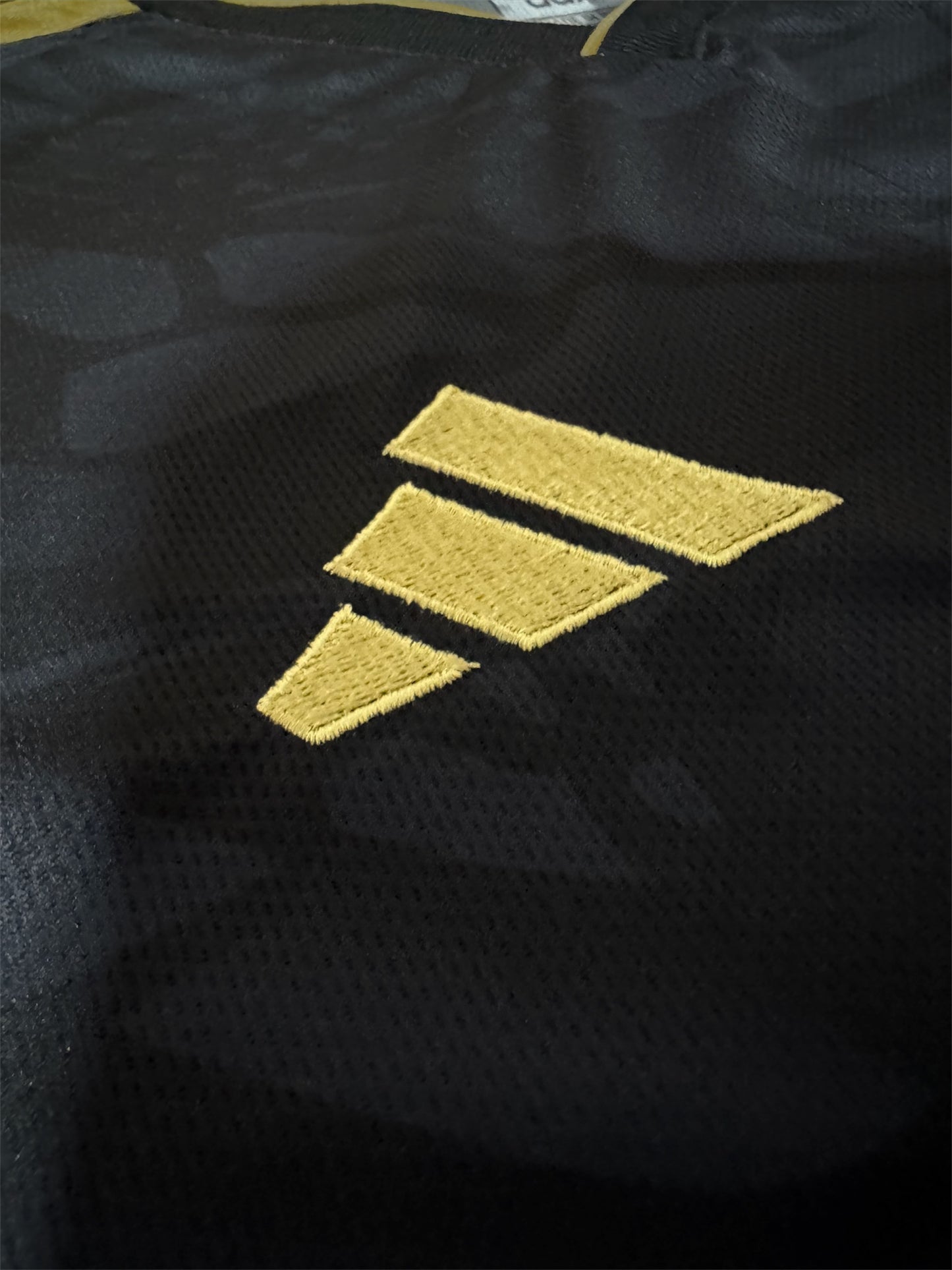 CAMISETA COLOMBIA ADIDAS BLACK GOLD EDIT